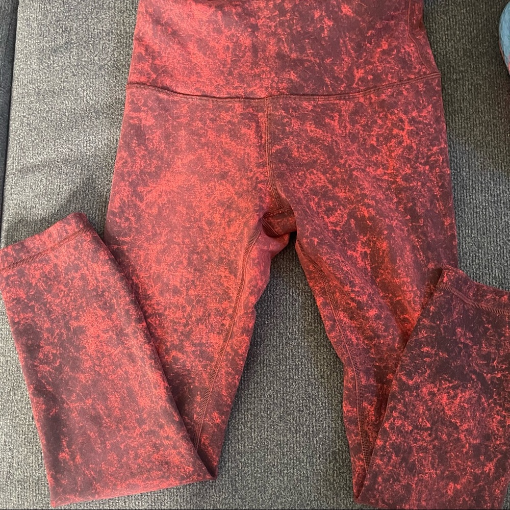 Lululemon wunder train size 6  leggings red black